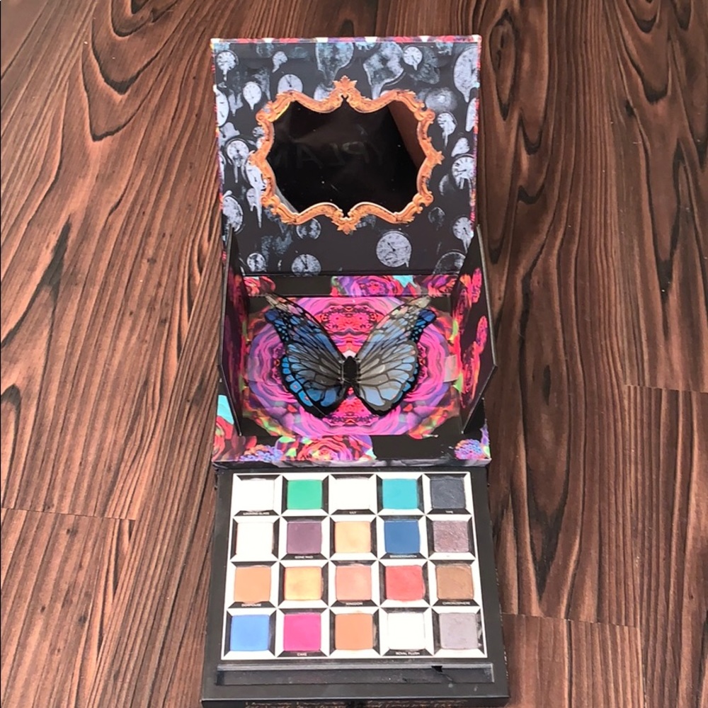 Alice Makeup eyeshadows💕